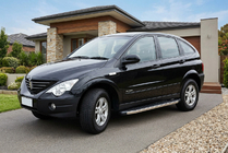 SsangYong Action 2005-2018 Progi Boczné BlackLine (2 szt., Aluminium) zdjęcia 1