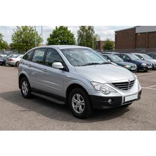 Progi Boczné Tayga Black (2 szt., Aluminium) SsangYong Action 2005-2018 zdjęcia 1
