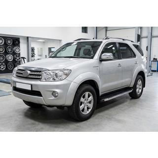 Progi Boczné BlackLine (2 szt., Aluminium) zdjęcia 1