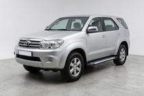 Toyota Fortuner 2006-2015 Progi Boczné Line (2 szt., Aluminium) zdjęcia 1