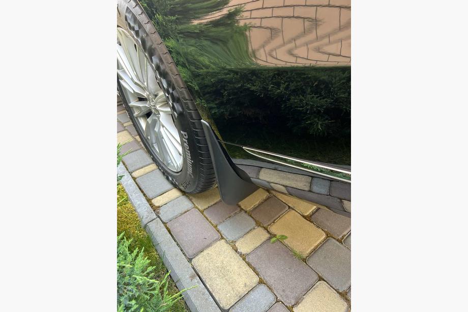 Audi A8 2010-2018 Oryginalne chlapacze Premium A8/A8L (4 szt.) Image