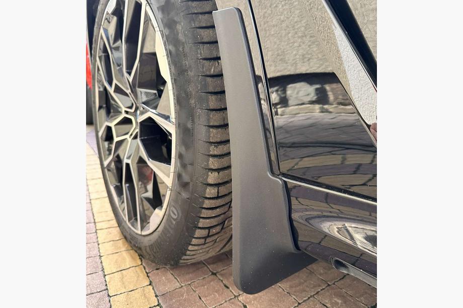 BMW X7 G07 2019- Chlapacze Premium bez progów (4 szt.) Image