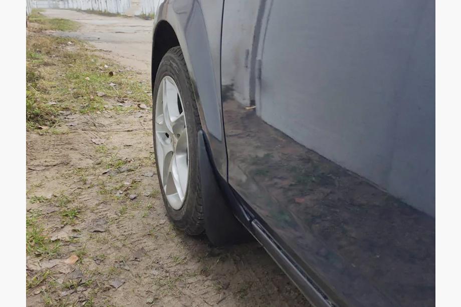 Ford Focus II 2008-2011 Oryginalne chlapacze Premium HB (4 szt.) Zdjęcia 6