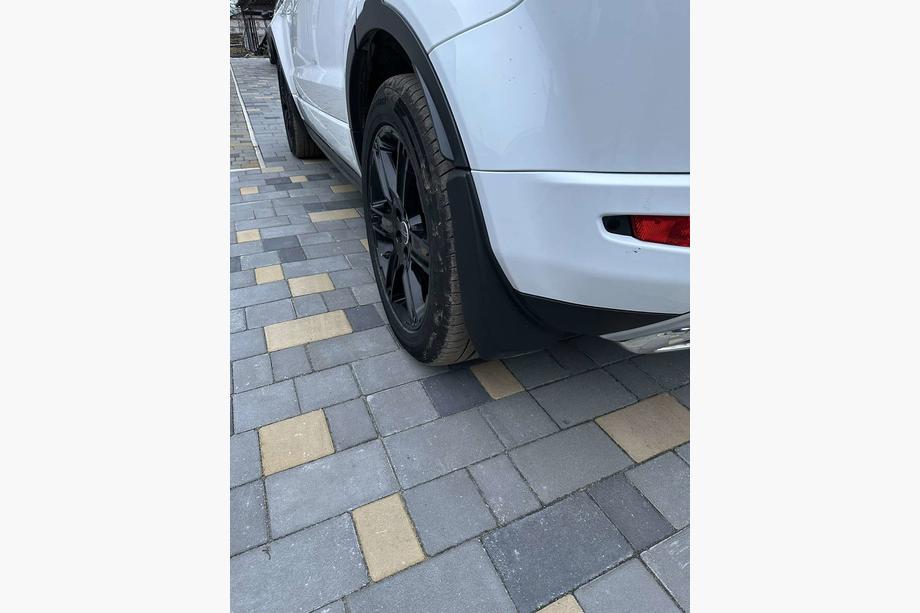 Range Rover Evoque 2012-2018 Oryginalne chlapacze Premium Dynamic (4 szt.) Zdjęcia 5
