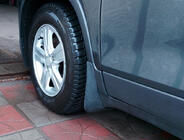 Volkswagen Golf 5 2003-2009 Oryginalne chlapacze Premium HB (4 szt.) zdjęcia 1