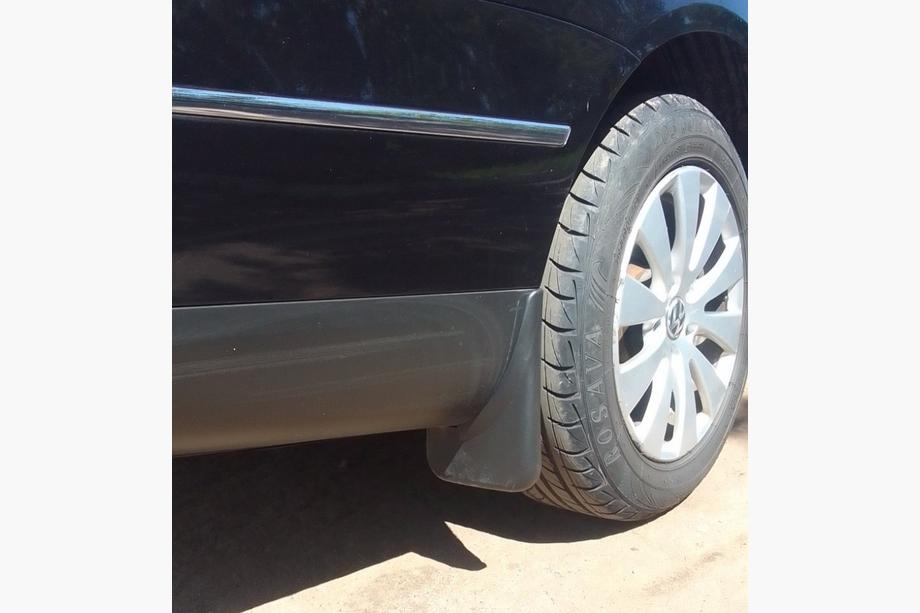 Volkswagen Passat B6 2006-2012 Chlapacze Premium (4 szt) Image