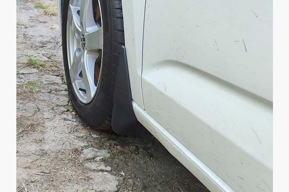 Volkswagen Touran 2015- Chlapacze Premium (4 szt) Image