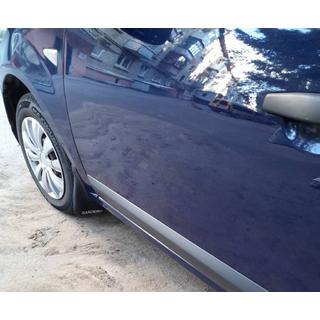 Przednie Chlapacze (2 szt.) Dacia Sandero 2007-2013 zdjęcia 2