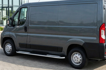 Citroen Jumper 2007-2025 Progi Boczné Tayga V2 (2 szt., Aluminium) zdjęcia 1