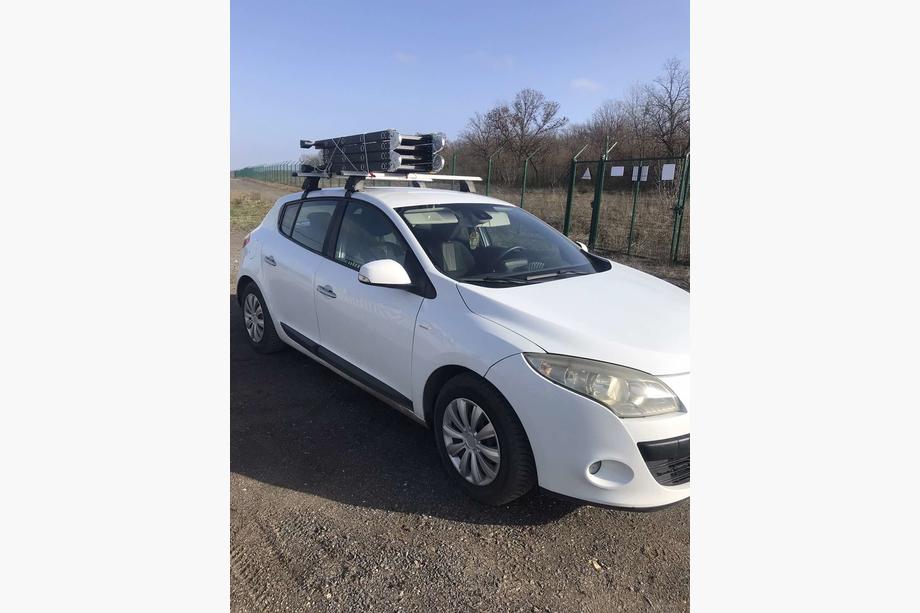 Renault Megane III 2009-2016 Bagażnik dachowy na gładki dach (2 szt, Asaf V4) Zdjęcia 1