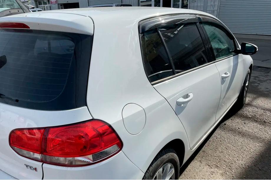 Volkswagen Golf 6 2008-2014 Deflektory Okien HB (4 szt, HIC) Zdjęcia 1
