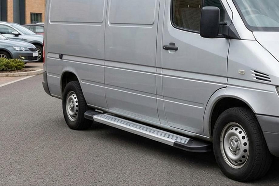 Volkswagen LT 1995-2006 Progi Boczné New Vision Grey (2 szt., Aluminium) Długa Baza Zdjęcia 1