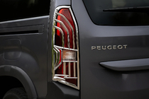 Peugeot Partner/Rifter 2019- Chromowane Nakładki na Lampy Tylne (2 szt, ABS) zdjęcia 1