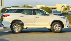 Toyota Fortuner 2015- Zestaw body kit Lexus-TRD V2 (do 2015-2020) zdjęcia 4