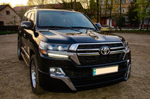 Toyota Land Cruiser 200 2007-2021 Zestaw body kit 2016-2021 (Executive 2021) zdjęcia 13
