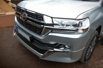 Toyota Land Cruiser 200 2007-2021 Zestaw body kit 2016-2021 (Executive 2021) zdjęcia 6
