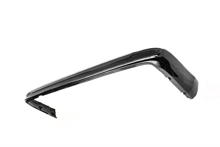Toyota Land Cruiser 200 2007-2021 Zestaw body kit 2016-2021 (Executive 2021) Biały Zdjęcia 27