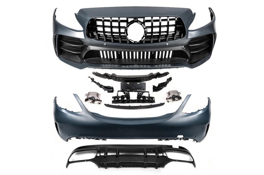 Mercedes C-class W205 2014-2021 Zestaw body kit z pelnym tylnym zderzakiem (design Black Mamba C63GT) Zdjęcia 11