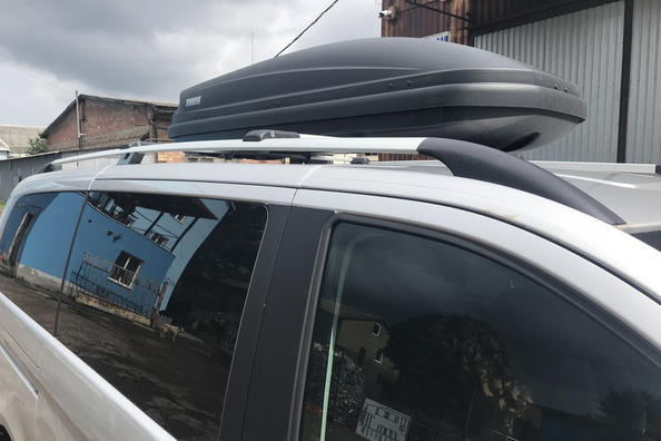 Relingi dachowe do Mercedesa Vito