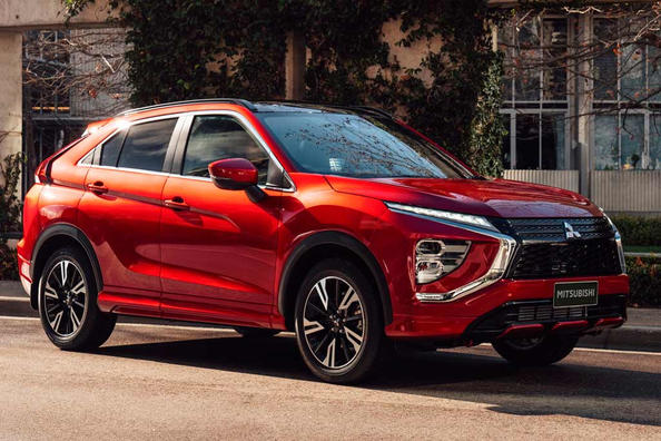 Zaktualizowany crossover Mitsubishi Eclipse Cross odtajniony