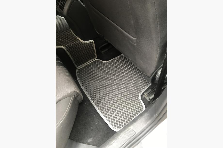 Volkswagen Golf 7/E-Golf 2012-2020 Dywaniki EVA do Golf 7 (czarne) Zdjęcia 4