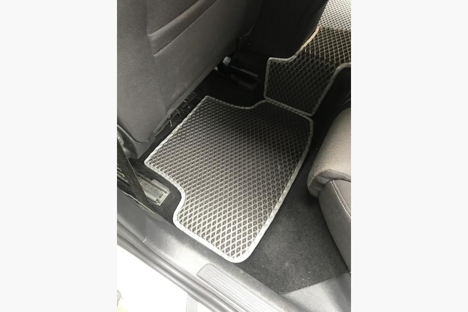 Volkswagen Golf 7/E-Golf 2012-2020 Dywaniki EVA do Golf 7 (czarne) Zdjęcia 5