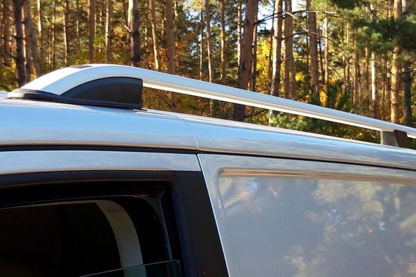 Relingi dachowe do Volkswagena T5 Caravelle