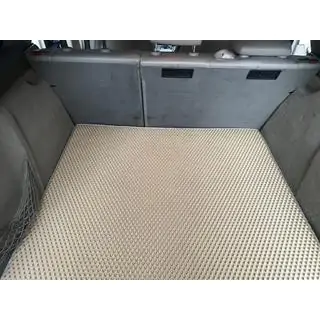 Mata do bagażnika EVA (Sedan, beżowa) zdjęcia 3