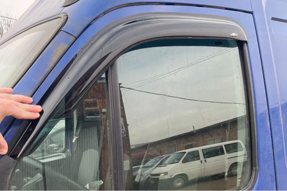 Iveco Daily 2006-2014 Deflektory Okien (2 szt, HIC) Zdjęcia 6