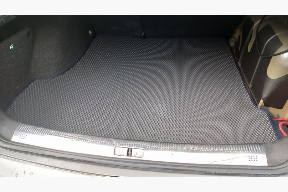 Volkswagen Passat B5 1997-2005 Dywanik bagażnika SD (EVA, Czarny) Image