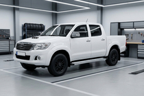 Toyota Hilux 2006-2015 Progi Boczné Maya V4 (2 szt., Aluminium) zdjęcia 1