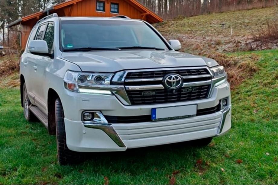 Toyota Land Cruiser 200 2007-2021 Zestaw konwersji facelift z LC200 2008-2015 na 2021 Executive Zdjęcia 46