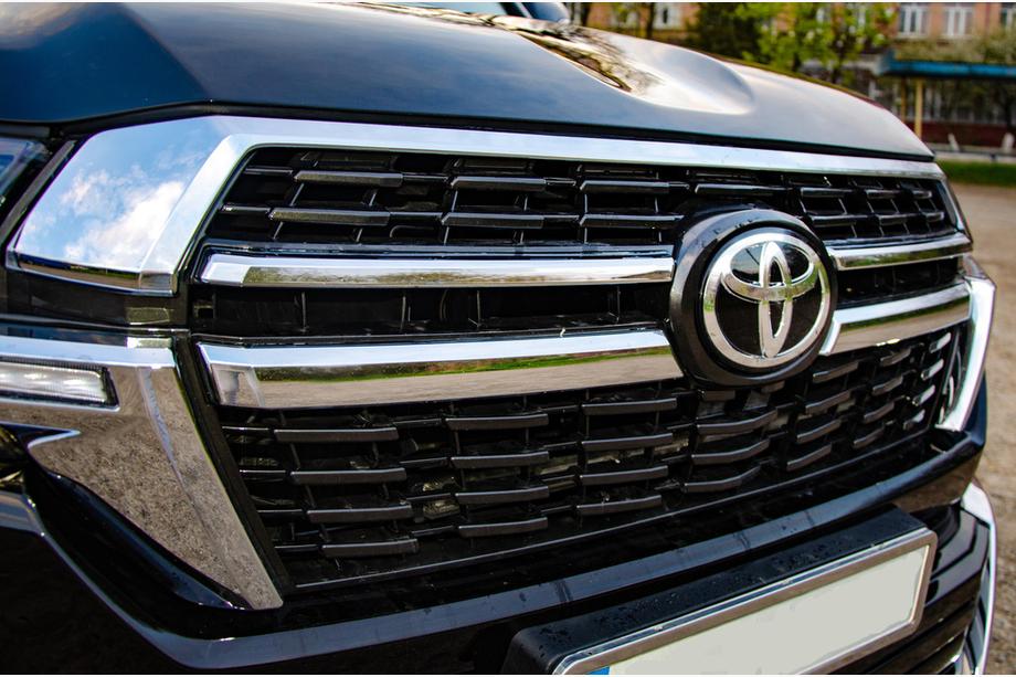 Toyota Land Cruiser 200 2007-2021 Zestaw konwersji facelift z LC200 2008-2015 na 2021 Executive Zdjęcia 6