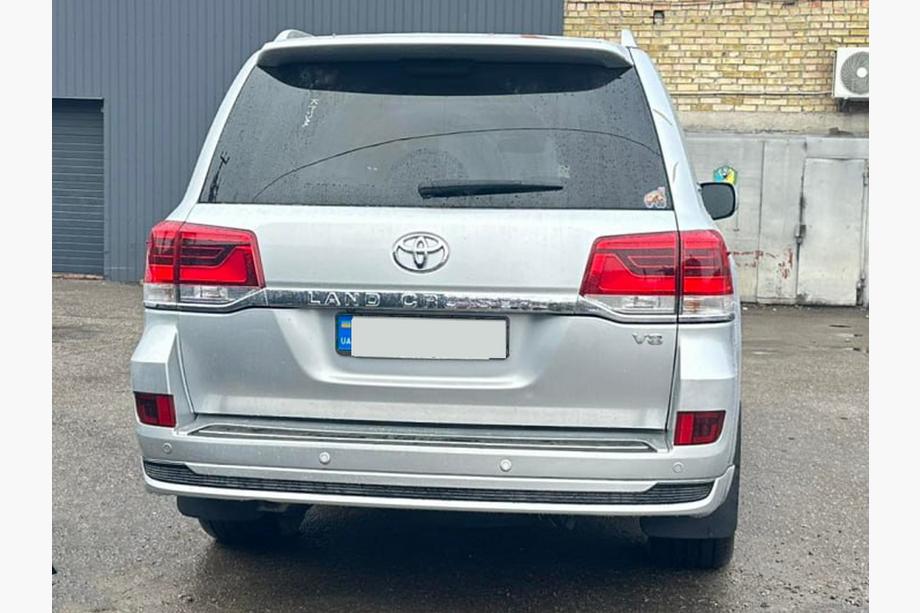 Toyota Land Cruiser 200 2007-2021 Zestaw konwersji facelift z LC200 2008-2015 na 2021 Executive Zdjęcia 39