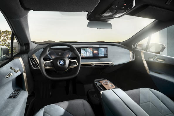 Elektryczny crossover BMW iX - technologiczny okręt flagowy niemieckiej marki Zdjęcie 7
