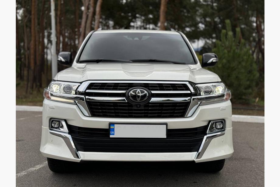 Toyota Land Cruiser 200 2007-2021 Atrapa chłodnicy 2016-2021 (Design 2021) Zdjęcia 5