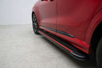 Ford Puma 2019- Progi Boczné Maya Red (2 szt., Aluminium) zdjęcia 1