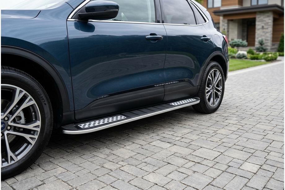 Ford Kuga/Escape 2019- Progi Boczné Tayga V2 (2 szt., Aluminium) Image