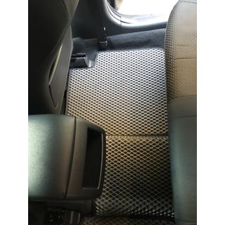 Dywaniki EVA (czarne) Toyota Camry 2006-2011 zdjęcia 2