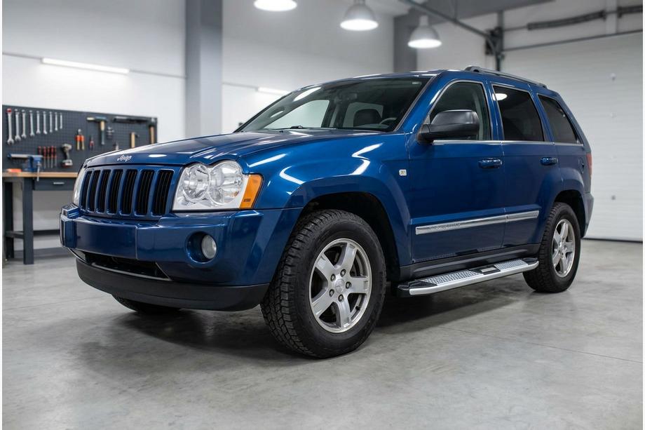 Jeep Grand Cherokee WK 2004-2010 Progi Boczne Mevsim Grey (2 szt., Aluminium) Zdjęcia 1