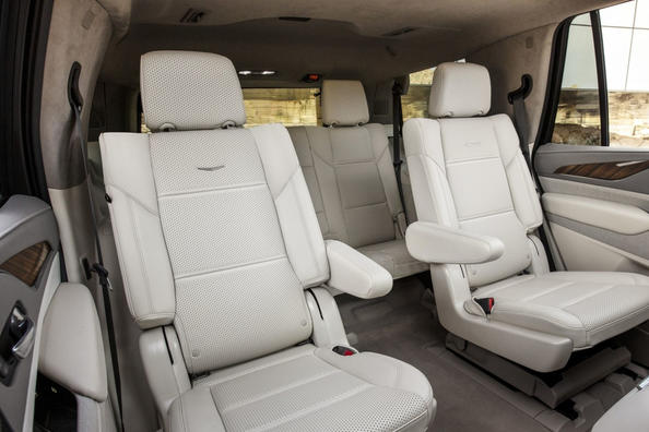 Recenzja Cadillaca Escalade SUV Zdjęcie 9
