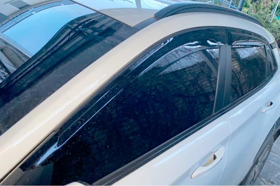 Hyundai Kona 2017-2023 Deflektory Okien (4 szt, HIC) Image