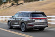 Premium siedmiomiejscowy crossover Lincoln Aviator zdjęcia 5