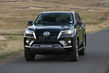 Recenzja zaktualizowanego SUV-a Toyota Fortuner zdjęcia 1