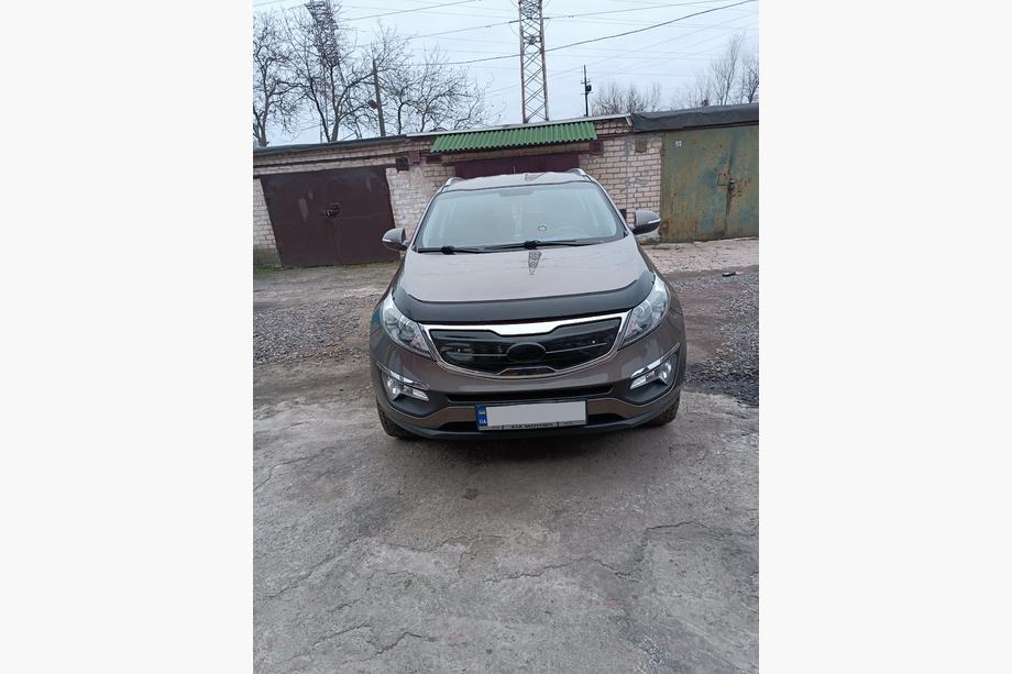 Kia Sportage 2010-2015 Kratka zimowa (górna) Matowy Zdjęcia 2