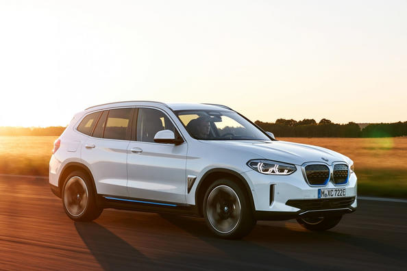 Recenzja elektrycznego crossovera BMW iX3