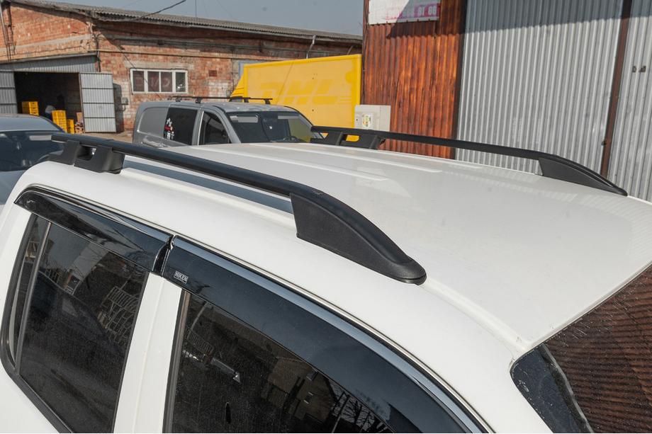 Volkswagen Amarok 2010-2022 Relingi dachowe OmsaLine Sport (2 szt, czarne) Zdjęcia 1