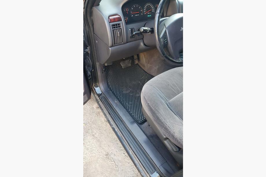 Jeep Grand Cherokee WJ 1999-2004 Dywaniki EVA (czarne) Image