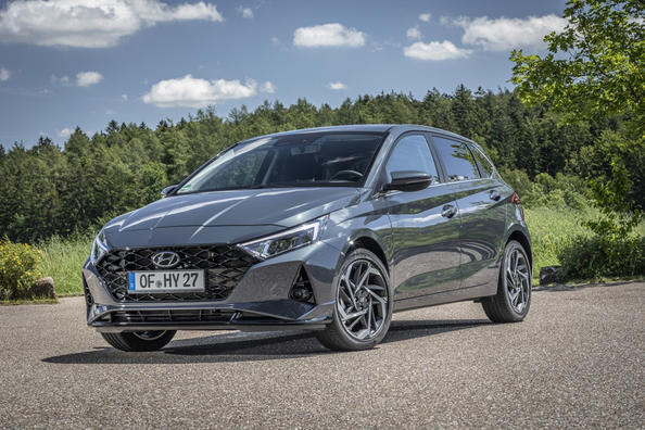 Kompaktowy hatchback Hyundai i20 z napędem na przednie koła nowej generacji