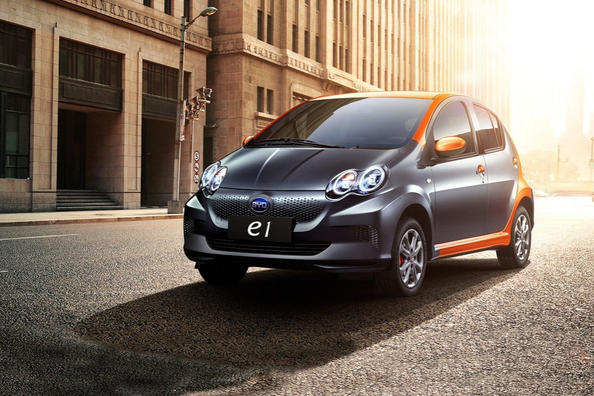 Recenzja kompaktowego elektrycznego hatchbacka BYD e1